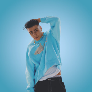 Listen to Привычка song with lyrics from Sam