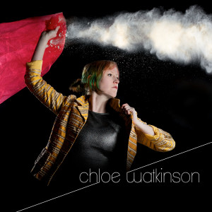 ดาวน์โหลดและฟังเพลง Golden พร้อมเนื้อเพลงจาก Chloe Watkinson