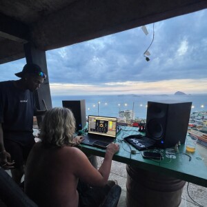 default playlist img