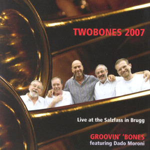 ดาวน์โหลดและฟังเพลง Jitterbug Walz พร้อมเนื้อเพลงจาก Twobones 2007