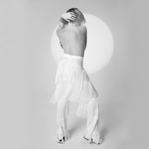 收聽Carly Rae Jepsen的Feels Right歌詞歌曲