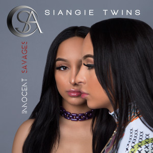 ดาวน์โหลดและฟังเพลง You พร้อมเนื้อเพลงจาก SiAngie Twins