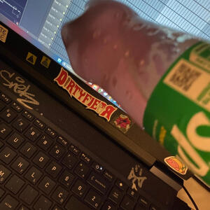 default playlist img