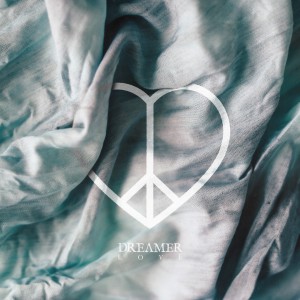 Dengarkan Love lagu dari Dream On Dreamer dengan lirik