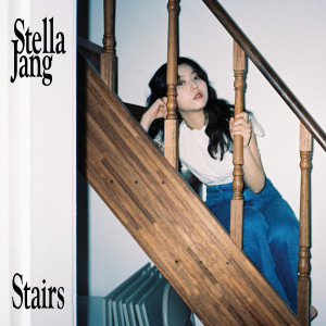 Dengarkan Stairs lagu dari Stella Jang (스텔라 장) dengan lirik