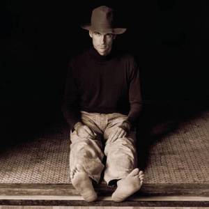 收聽James Taylor的Walking My Baby Back Home歌詞歌曲