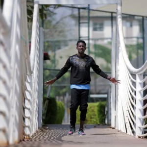 收听Hamisu Breaker的kace歌词歌曲