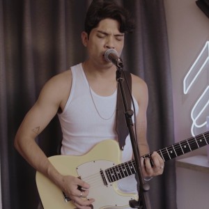 收听Jono Jones的Intento (En Vivo)歌词歌曲