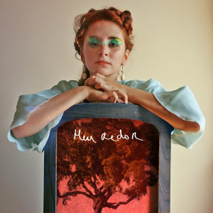 Listen to Meu Redor song with lyrics from Emmy Curl