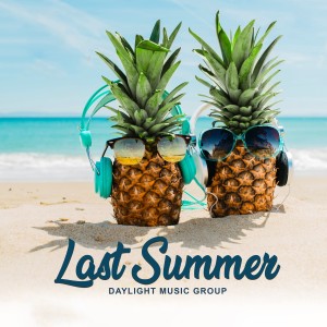 收聽Daylight Music Group的Last Summer歌詞歌曲