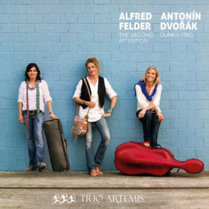 收聽Trio Artemis的The Second Attention: III. The Ally歌詞歌曲