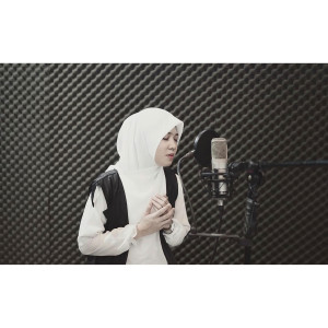 Dengarkan Sholawat Thibbil Qulub lagu dari Aci Cahaya dengan lirik