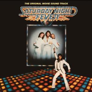 ดาวน์โหลดและฟังเพลง Night Fever พร้อมเนื้อเพลงจาก Bee Gees