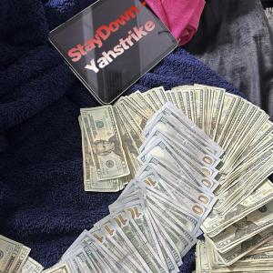 ดาวน์โหลดและฟังเพลง StayDown (Explicit) พร้อมเนื้อเพลงจาก yahstrike