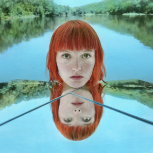 ดาวน์โหลดและฟังเพลง Arm's Length พร้อมเนื้อเพลงจาก Kacy Hill
