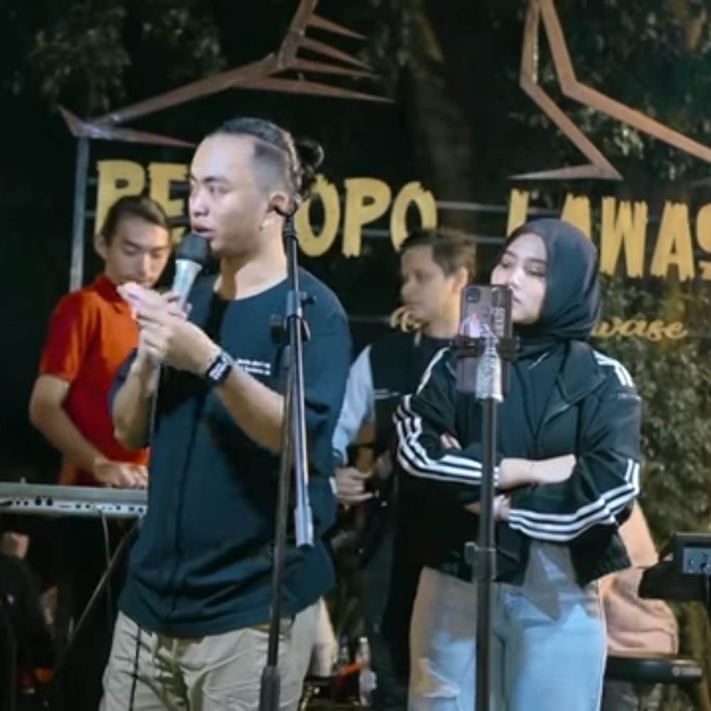 Sekecewa Itu (Live)