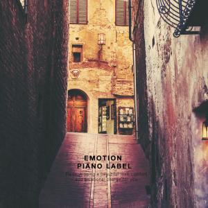 Dengarkan You and me now lagu dari Min Gyeonghui dengan lirik