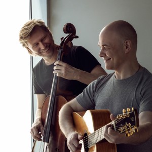 Dengarkan lagu Vár nyanyian Safir dengan lirik