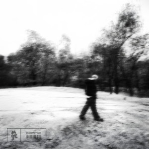 收听Throttle的I Walk This Earth All By Myself歌词歌曲