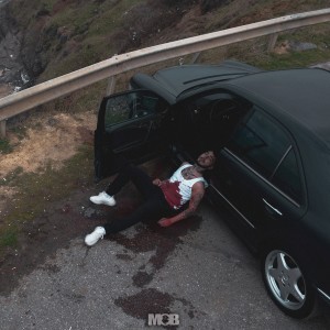 Dengarkan lagu Krvn (Explicit) nyanyian Uzi dengan lirik