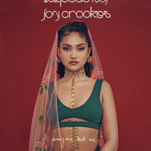 收聽Joy Crookes的Anyone But Me歌詞歌曲