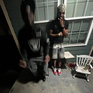 收聽MENACE的Pray 4 love (feat. Zeppa) (Explicit)歌詞歌曲