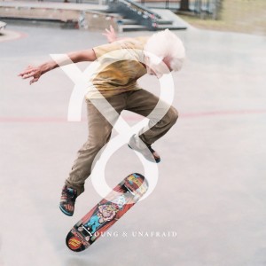 ดาวน์โหลดและฟังเพลง Young & Unafraid พร้อมเนื้อเพลงจาก The Moth & The Flame