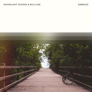 Dengarkan Embrace lagu dari Moonlight Echoes dengan lirik