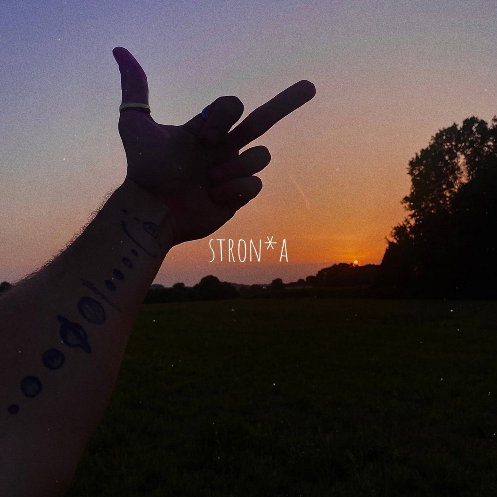 stron*a (Explicit)