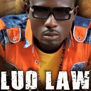 Dengarkan Law lagu dari Lud dengan lirik