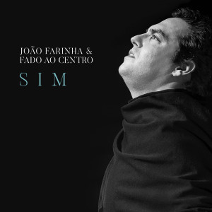 Listen to Teus Olhos Têm uma Cor song with lyrics from João Farinha