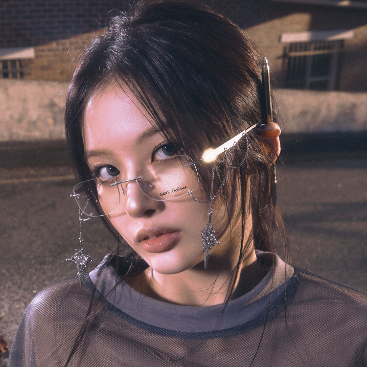 SULLYOON (설윤)