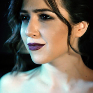 ดาวน์โหลดและฟังเพลง Gentleman in Tie พร้อมเนื้อเพลงจาก Narine Dovlatyan