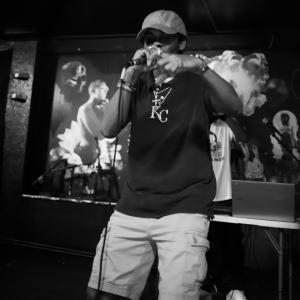 Twiggy Aka Thunderous Contender的專輯Snorlax (Nationwide Skimix) [Explicit]