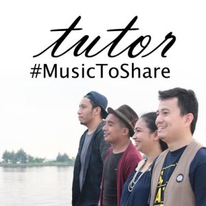 ดาวน์โหลดและฟังเพลง Lord's Prayer พร้อมเนื้อเพลงจาก Tutor