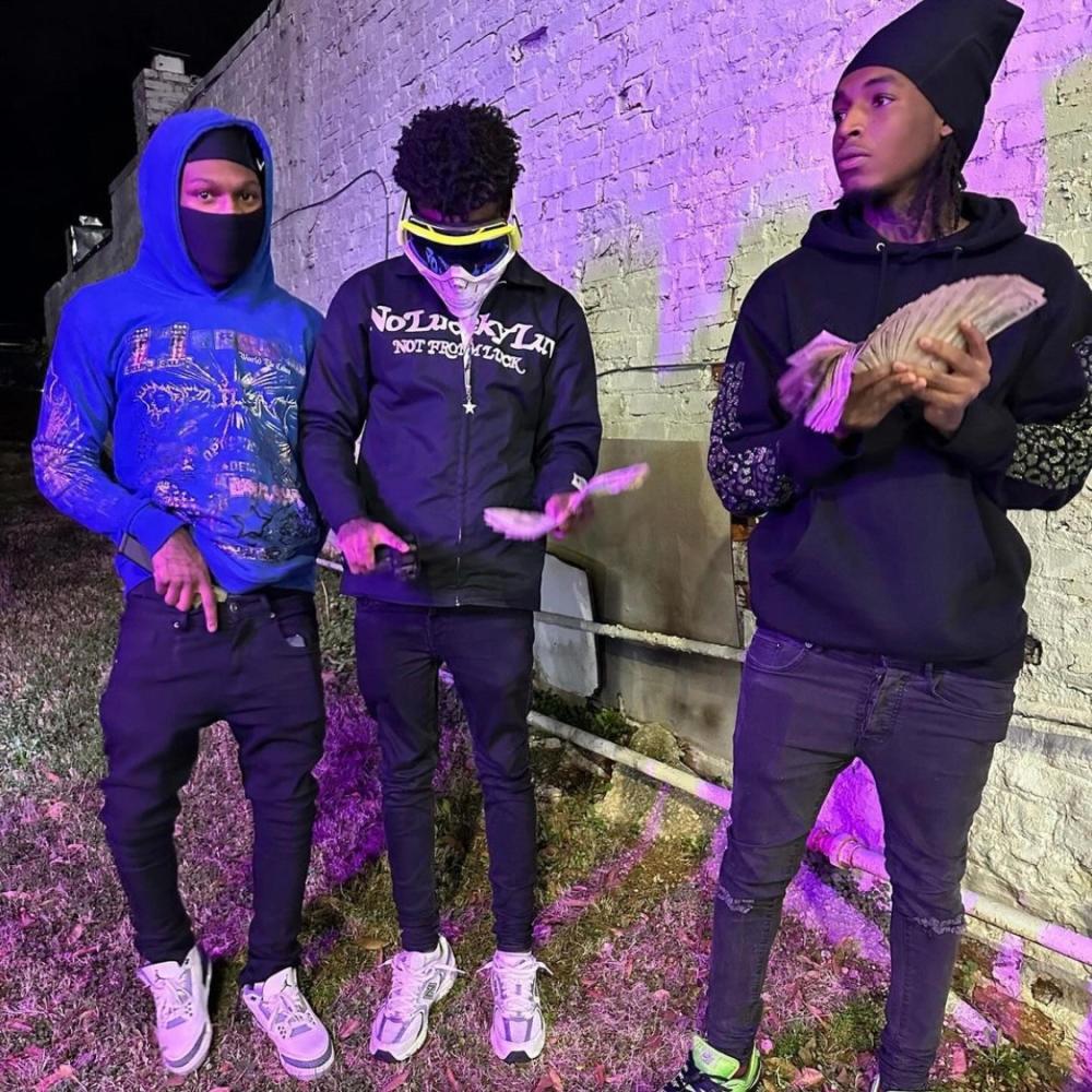 Fried (feat. PCF Jaey & Vellone) (Explicit)