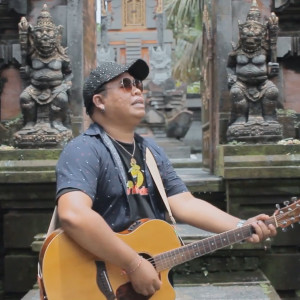 Listen to De Pati Sombong song with lyrics from Mang Wi Guwang