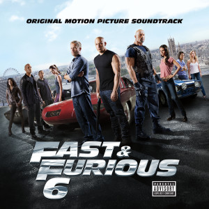 ดาวน์โหลดและฟังเพลง Con Locura พร้อมเนื้อเพลงจาก Sua