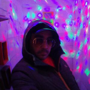 Listen to EL DINERO (Explicit) song with lyrics from Armando Gomez