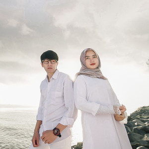 Dengarkan Durung Sanggup Lali lagu dari ILUX dengan lirik