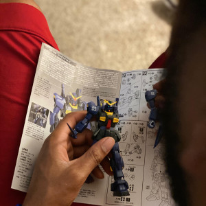 ดาวน์โหลดและฟังเพลง Rx-178 พร้อมเนื้อเพลงจาก Darius Brown