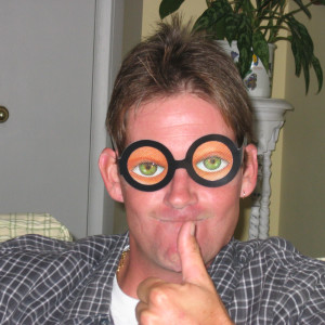 Dengarkan lagu Somebody's Gonna Die Tonight nyanyian Cleotis dengan lirik