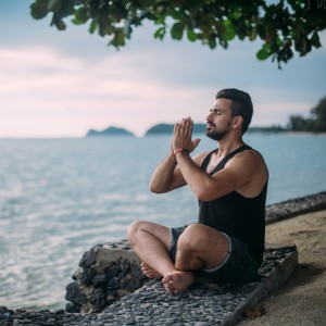 ดาวน์โหลดและฟังเพลง Soothing Ambiance for Focus พร้อมเนื้อเพลงจาก Meditation Music Vibes