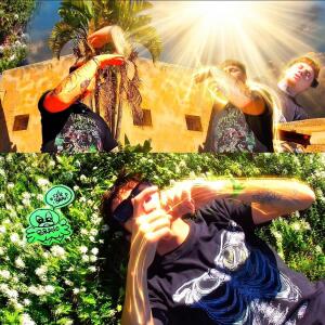 default playlist img