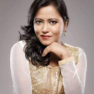 ดาวน์โหลดและฟังเพลง Purnimako Raat พร้อมเนื้อเพลงจาก Banika Pradhan