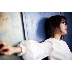 ดาวน์โหลดและฟังเพลง incel พร้อมเนื้อเพลงจาก Mori Megumi
