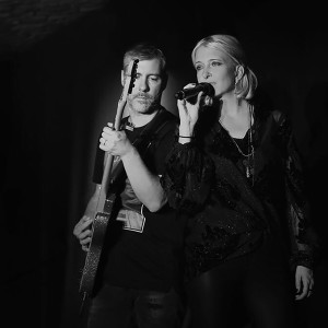 Listen to Carry On song with lyrics from Evgenia V.