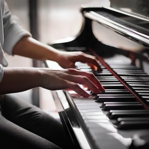 ดาวน์โหลดและฟังเพลง Melodías Suaves Para La Quietud พร้อมเนื้อเพลงจาก Lista de Piano