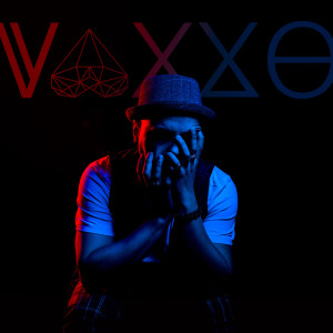 收聽VAXXO的End of the World歌詞歌曲