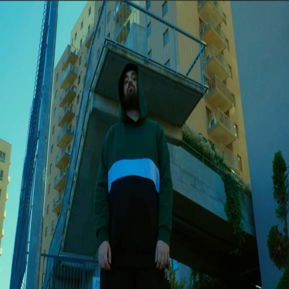 Karmarde (feat. DooZile) (Explicit)